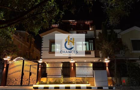 توين هاوس للبيع في كمبوند إيتوال دو فيل  بالمستثمرين الجنوبي - بتشطيب راقي وفيو مميز