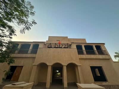 فرصة استثمارية فريدة | فيلا مستقلة للبيع بمدينتي (VG1) – إطلالة مباشرة على الجولف