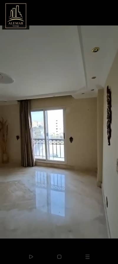 شقه 211 متر بيع في مدينتي خطوات من النادي اتجاه بحري