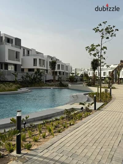 Luxury 5-room apartment at a special price in front of New Giza in the Joulz Compound, near Al Khamael and Hyper One, Sheikh Zayed, with installments