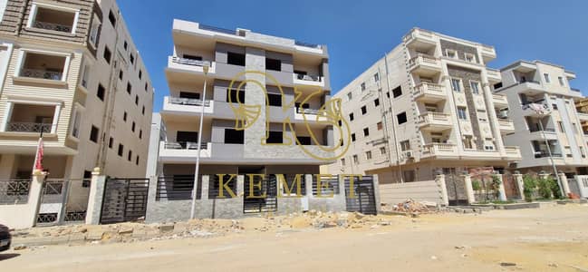 Apartment for Sale - Al-Andalus 2, New Cairo 190 sqm, 2nd Floor. Ready to move! 4 BR, 3 Bath, Wide Reception. Incl. Garage & Elevator.