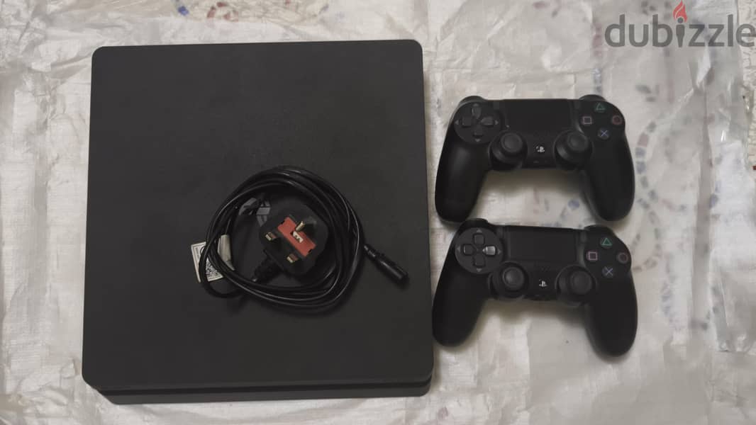 PlayStation 4 slim 1Tb 9