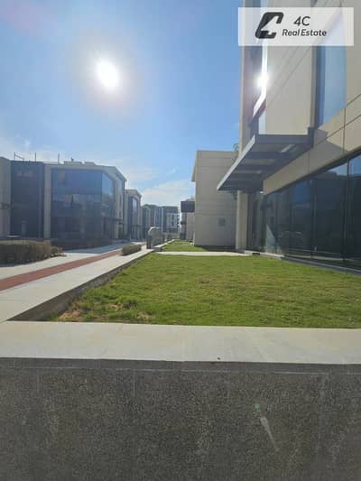 Office for sale 80 m ready to move Under market price very prime location landscape view in Mountain View iCity (Heartwork) , New Cairo