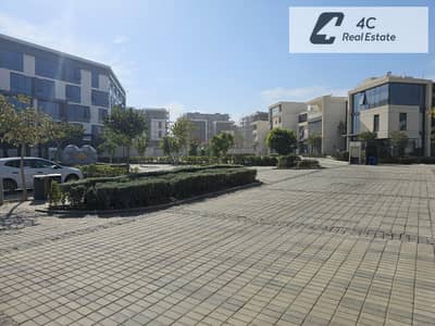 Office for sale 80 m ready to move Under market price very prime location landscape view in Mountain View iCity (Heartwork) , New Cairo