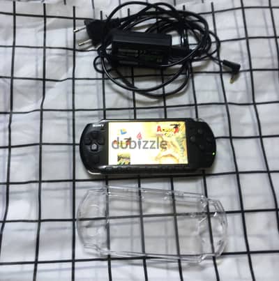 PSP-3003-32G عليه اكتر من 80 لعبه