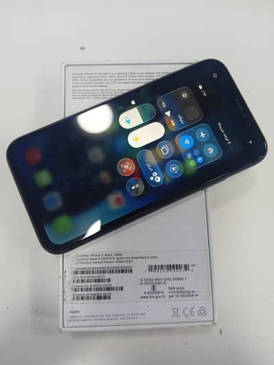 iphone 11 كل قطعو اصليه بالكرتونه