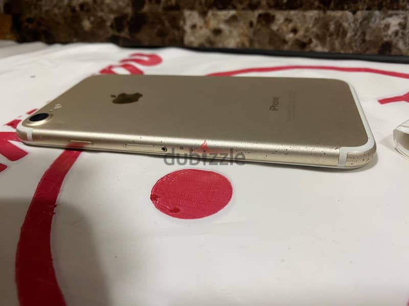Apple - iPhone 7 3