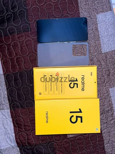 realme 15