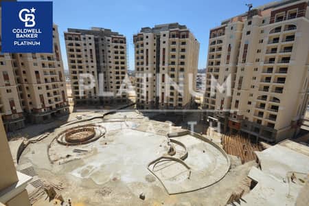 فيو مفتوح علي البلازا كاملة العدادات امكانيه تسهيلات في السداد شقة للبيع 171 م , صواري
