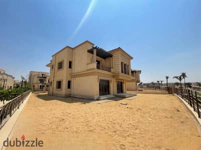 The largest detached villa for sale in the most prestigious villa phases in my city: Four Seasons Villas, Phase 25, VG3