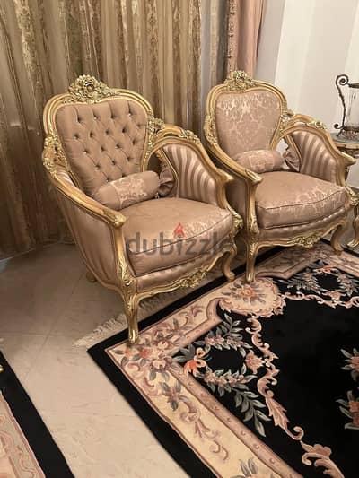 صالون مدهب لقطة