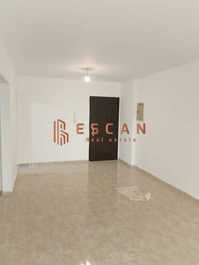 Apartment for sale in Madinaty B11, 96 sq m, prime location Near services.