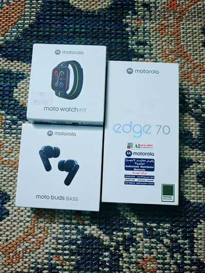 moto edge 70 (متبرشم)