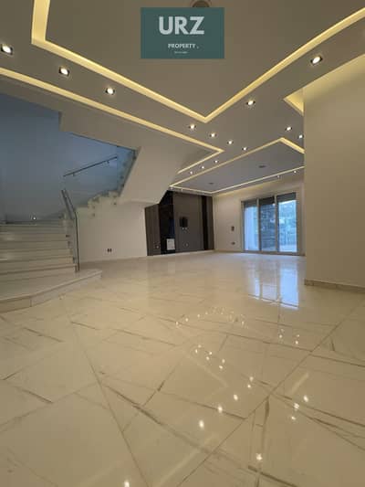 فيو امامى بحرى على مساحات خضراء فيلا مع Private Pool للبيع فى لوكيشن مميز بجوار ماونتن فيو هايد بارك و سوديك بالقرب زيد ايست و لافيستا دقايق من مدينتى