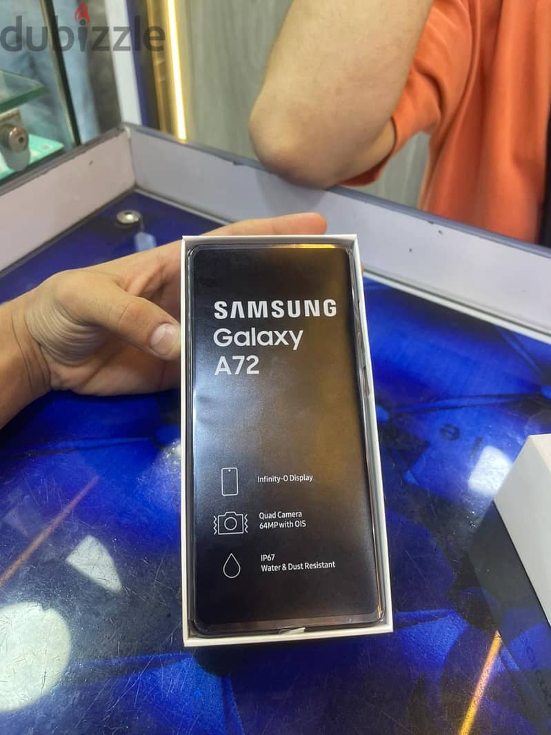 Samsung A72 1