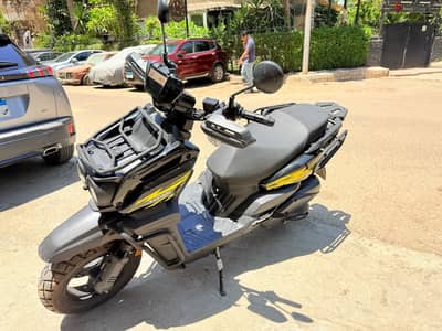 للبيع سكوتر كيوي كيت 150cc