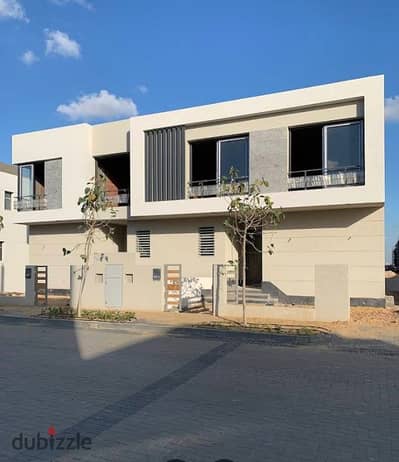 Townhouse 230sqm With A Prime Location In Palm Hills Alex