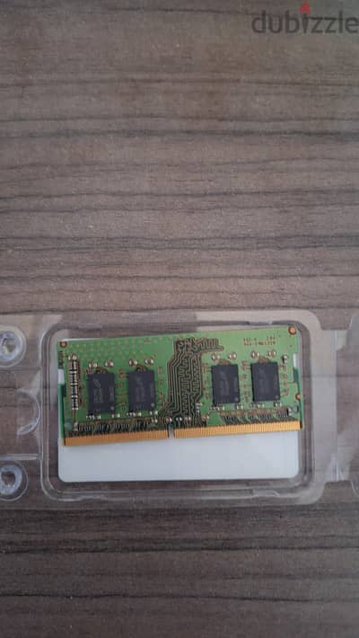 للبيع 2× RAM Micron 8GB DDR4 3200MHz Laptop