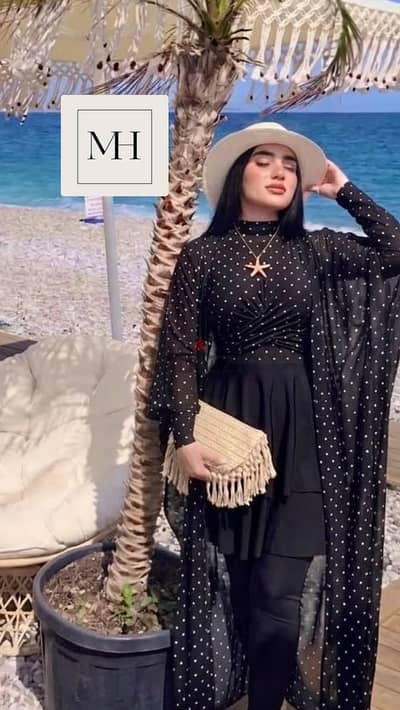 مايوه اسود وتر بروف وكاش شيفون ل 85 ك