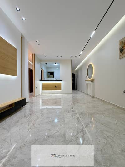 125m apartment behind a private villa next to the club