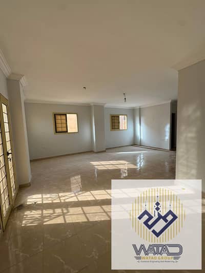 Apartment for rent in 6th of October, First District, next to Square Mall and next to Al-Safwa Hospital