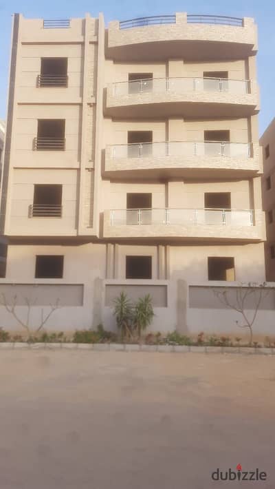 للبيع عمارة سكنية مميزة للسكن او الاستثمار