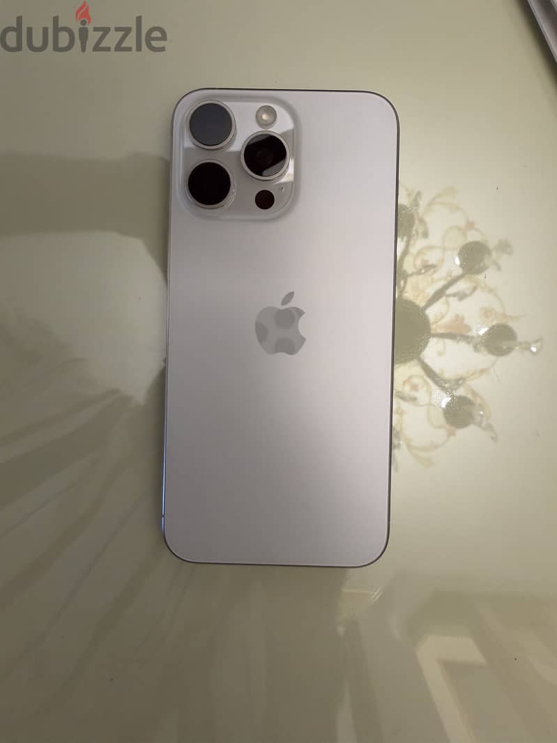 Apple - iPhone 15 Pro Max 3