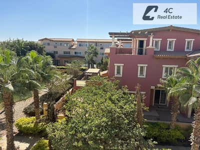 Townhouse Ready To Move with Prime Location in Hyde Park Compound