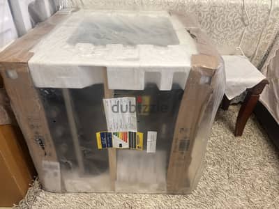 Bosch Built-in Electric Oven New Sealed HBF011BA1