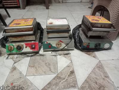 3 ماكينات وافل شغالين تمام للتواصل تليفون او واتس 01008494196