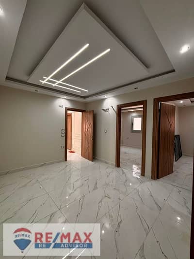 Apartment for sale, first occupancy 220 square meters 4 rooms High-end finishing with premium materials Sheikh Zayed, Al Kanaria Compound, directly on