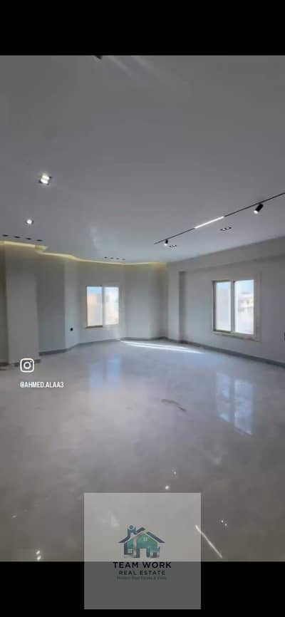 المساحة والراحة المطلقة. . شقة 265م (4 نوم منها 2 ماستر) بـ "الحي 13 - المجاورة 6 Spacious and comfortable. . . 265m² apartment (4 bedrooms, including 2