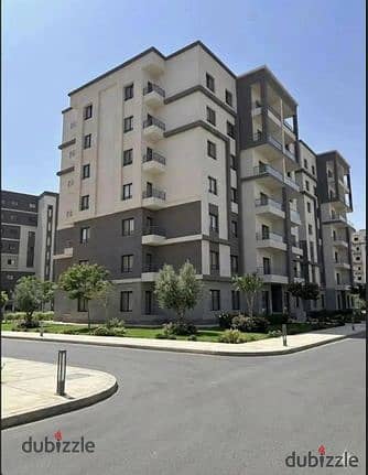 For sale: A fantastic apartment at half price, fully finished, ready for immediate occupancy in the Mayan compound in Shorouk, next to Madinaty. Avail