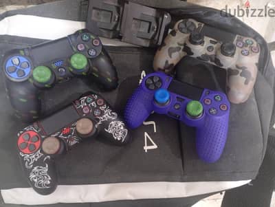 دراعات بلايستيشن 4 ، شاحن من شركه دوبي. playstation 4 controller