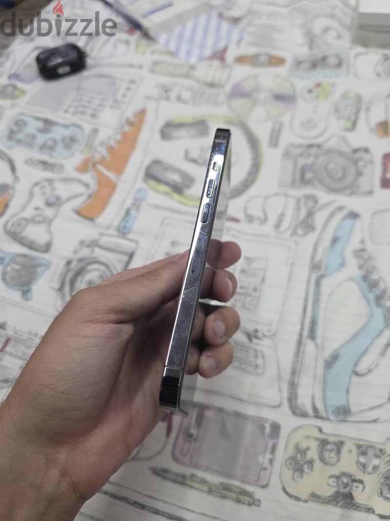 Apple - iPhone 13 Pro 4