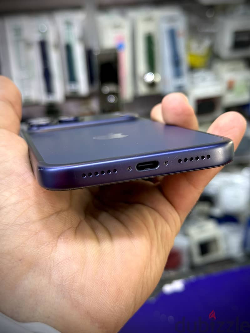 Apple - iPhone 17 Pro Max 2