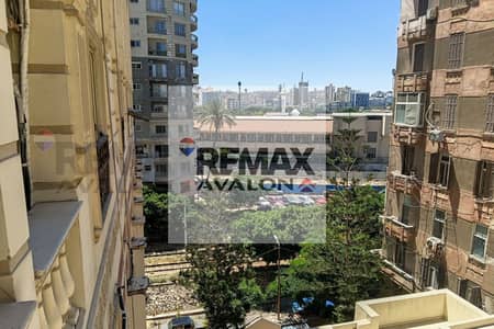 Apartment for sale 130 m Sporting (directly on the tram)