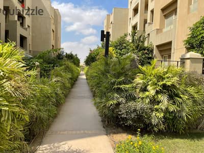 شقة للإيجار مفروشة بالكامل غرفة نوم في ذا فيلدج بالم هيلز بسعر مميز التجمع الخامس The Village Palm Hills 5th Settlement