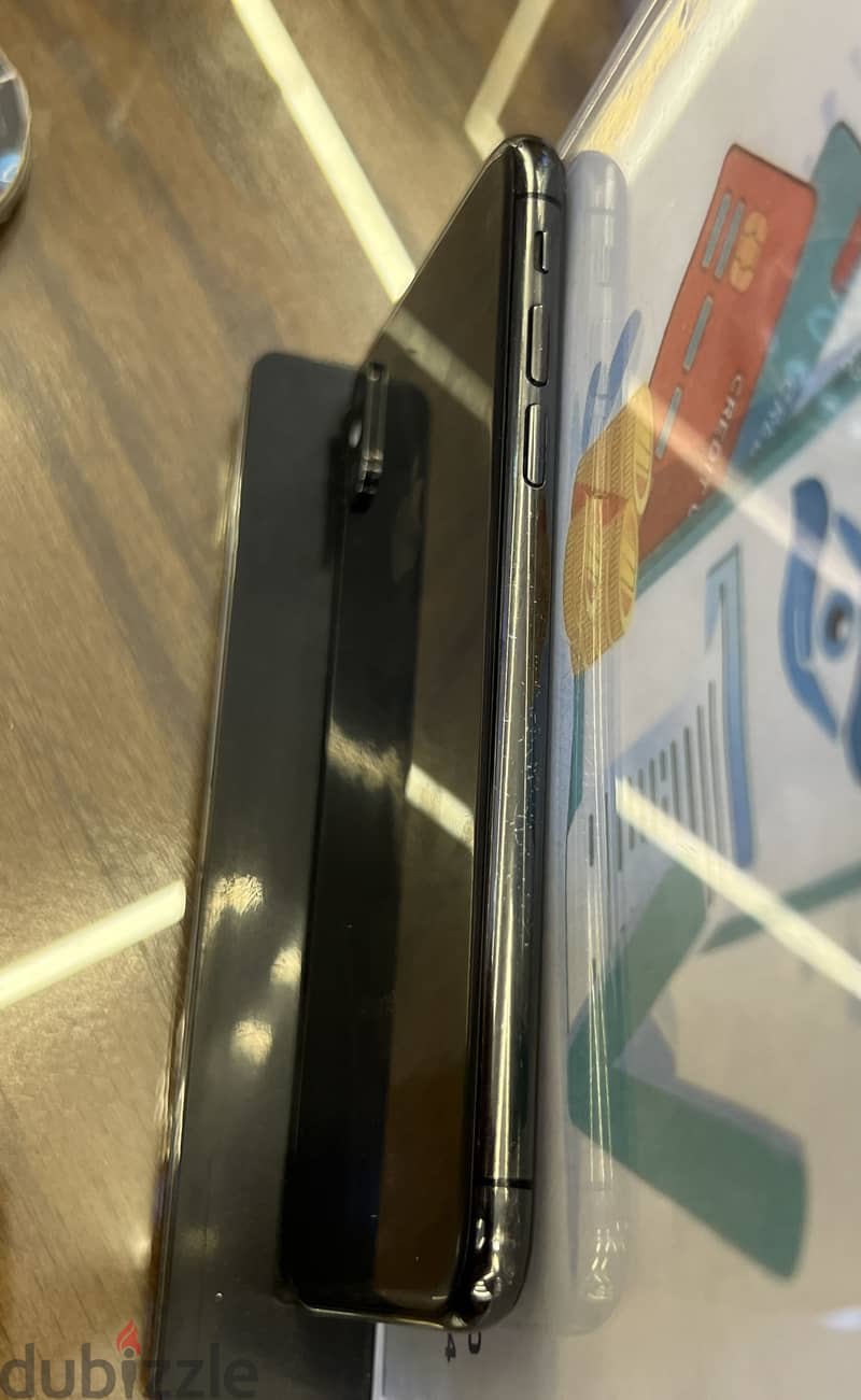 Apple - iPhone XS 2
