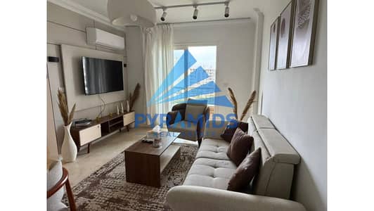 شقة مفروشة للإيجار في مدينتي – B12  فيو وايد جاردن بجوار All Seasons Park استمتع بالسكن في واحدة من أفضل مراحل مدينتي، داخل شقة مفروشة بموقع مميز