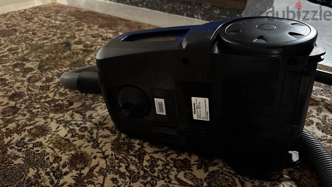 Max 1600 w 4