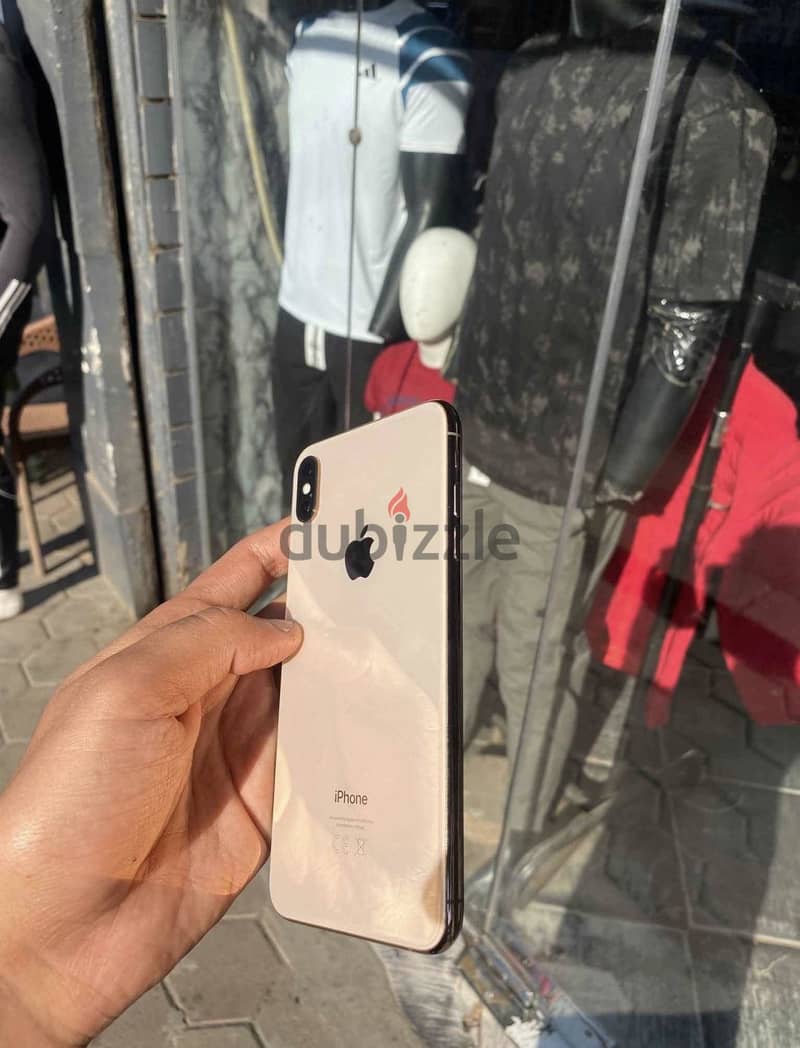 Apple - iPhone XS Max 1
