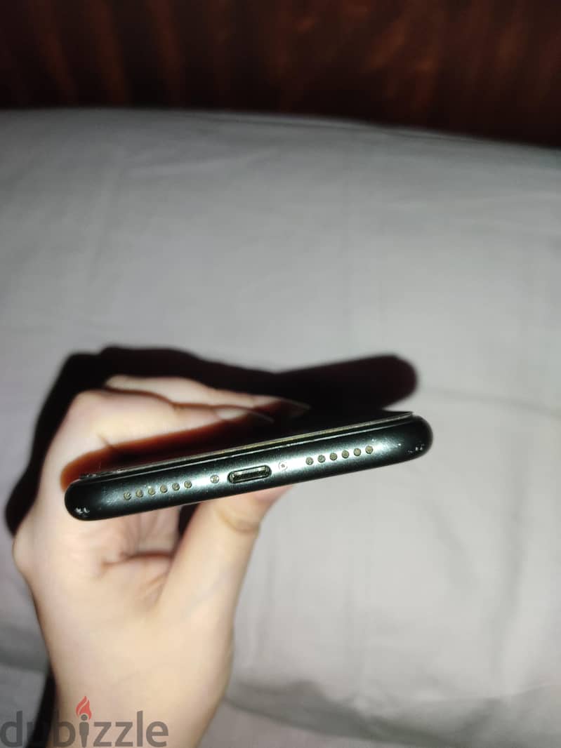 Apple - iPhone 11 2