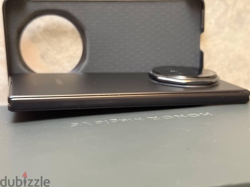 Honor Magic V5 3