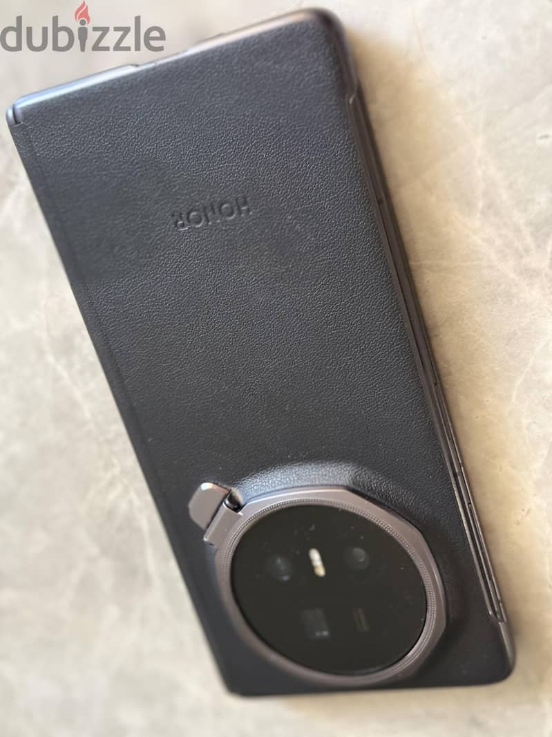 Honor Magic V5 7