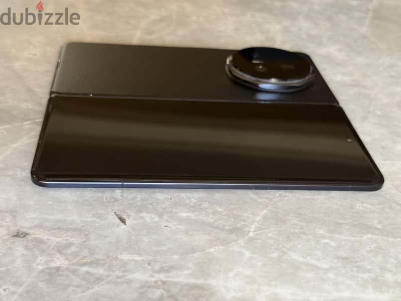 Honor Magic V5 8