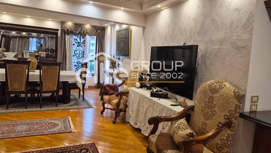 Officers' Housing Apartment with Real Estate Share