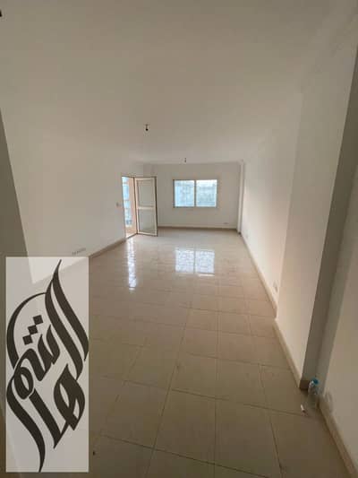 Apartment for sale, 140 sq m, B10, Madinaty, fully furnished, on a typical floor, near all services, Talaat Moustafa Group.