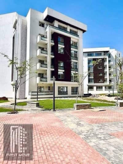 Ready-to-move-in apartment with luxurious, super-luxurious finishing in the New Administrative Capital, next to the European University