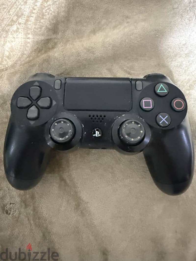 PlayStation 4 pro 5